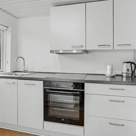 2 Bedroom In V *